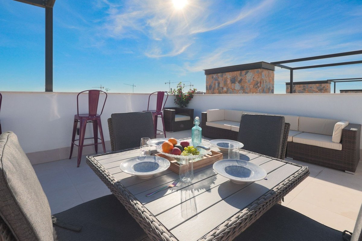 4 Bed Detached Villa in Los Alcazares