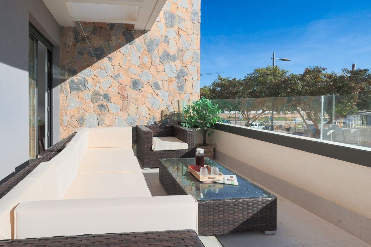 4 Bed Detached Villa in Los Alcazares
