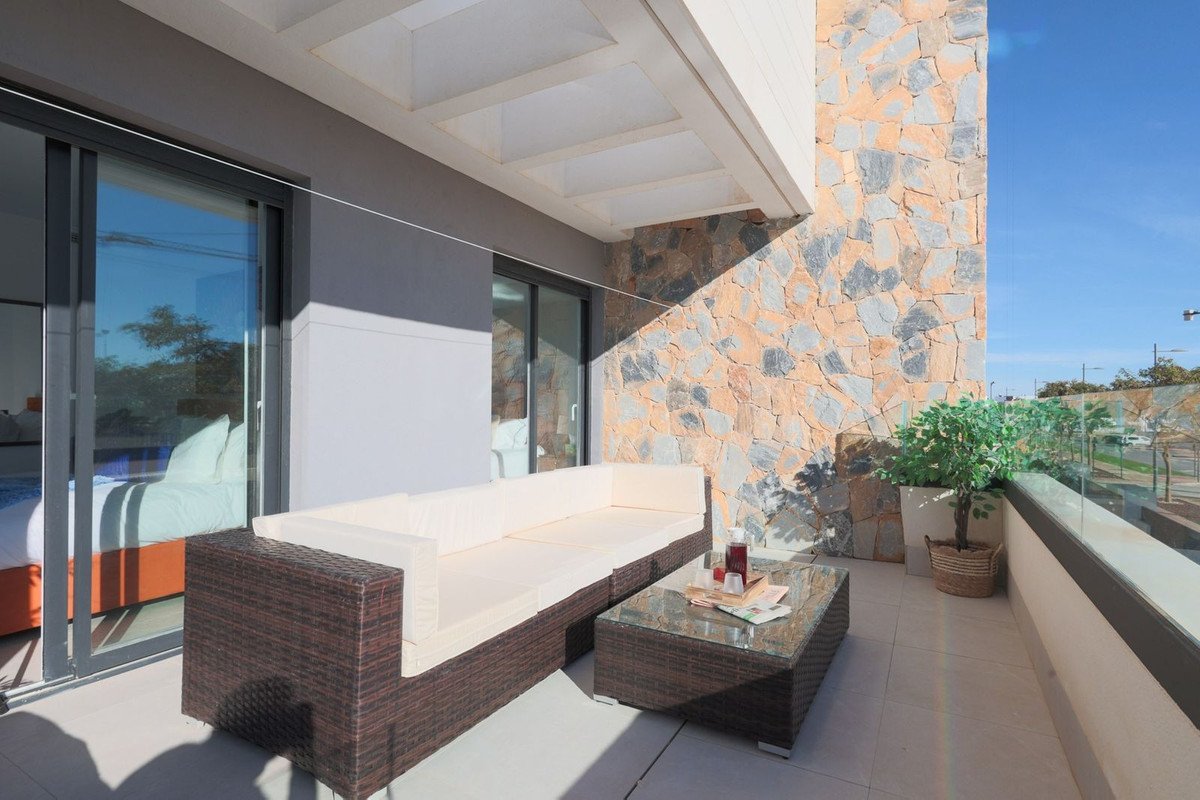 4 Bed Detached Villa in Los Alcazares
