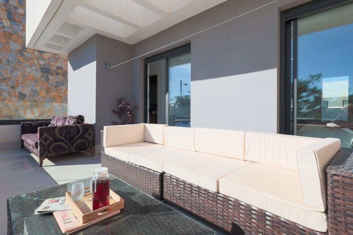 4 Bed Detached Villa in Los Alcazares