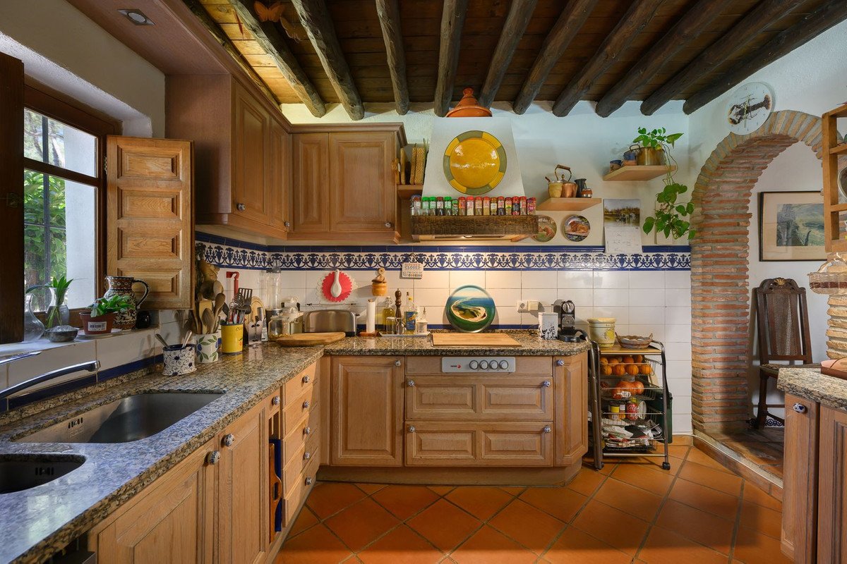 3 Bed Detached Villa in Estepona