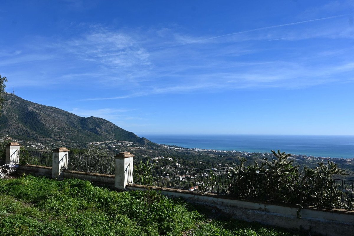 Residential Plot in Mijas