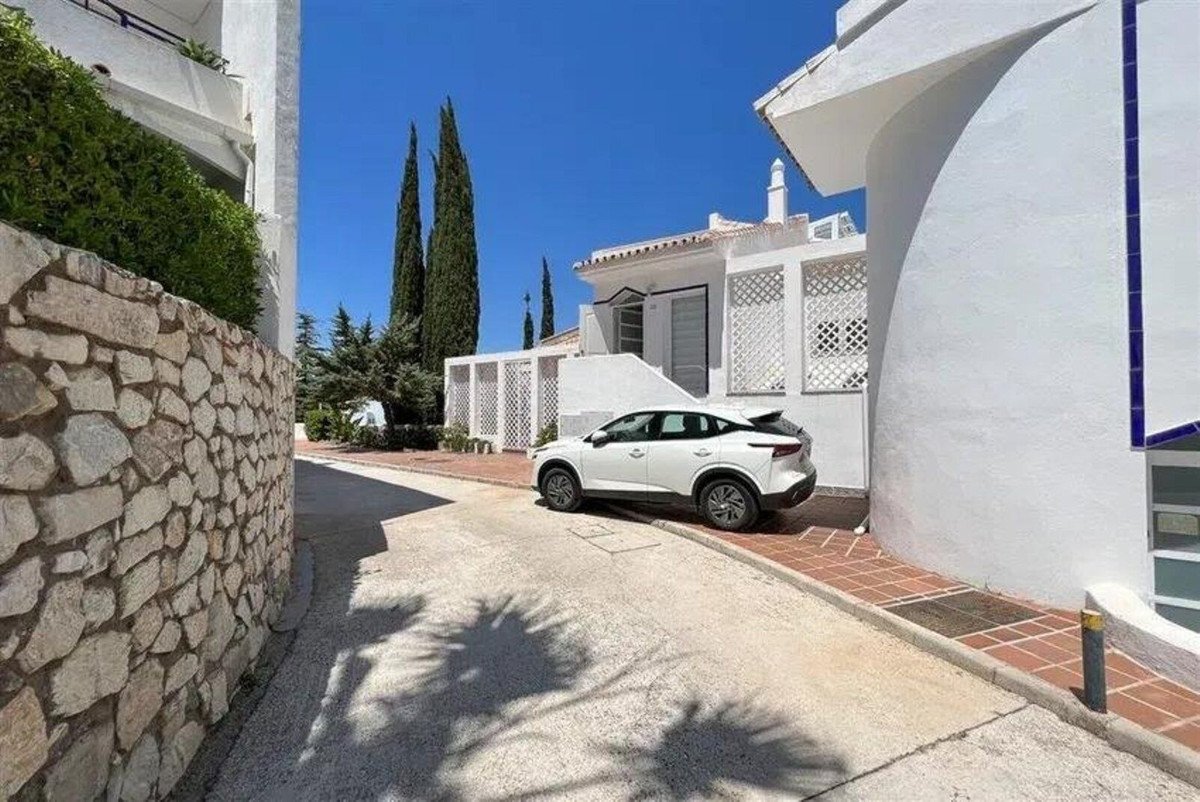 4 Bed Townhouse in Calahonda