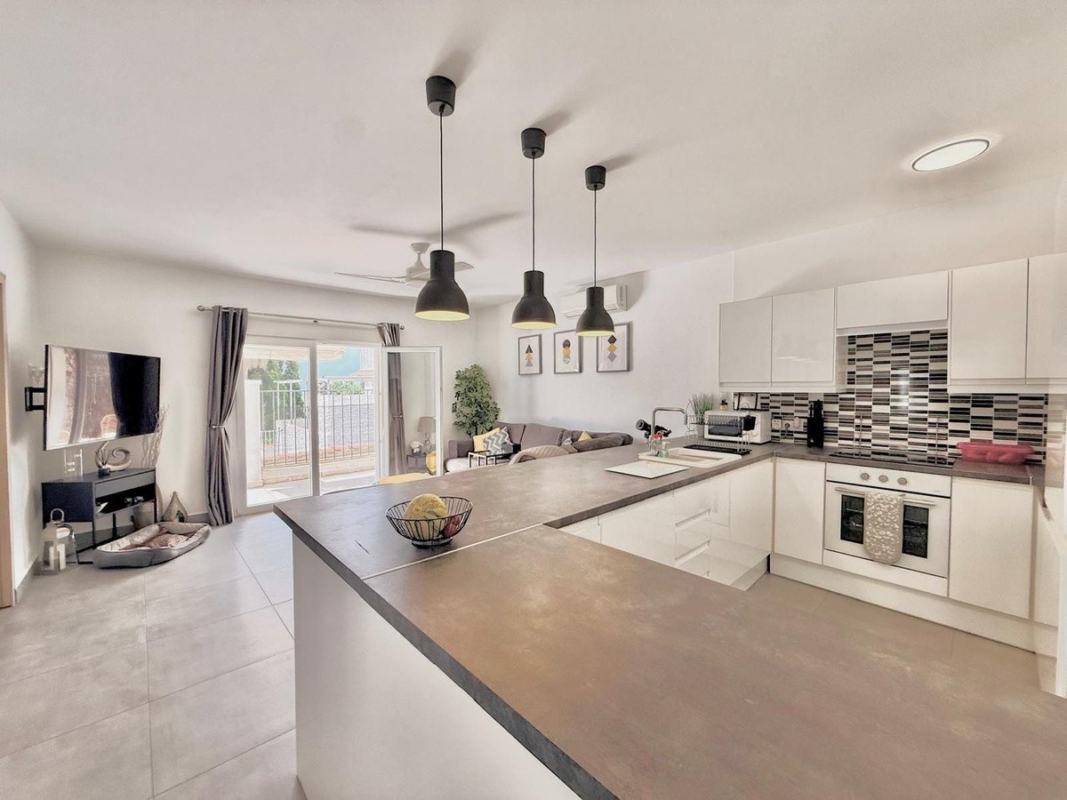 3 Bed Semi-Detached House in Benalmadena