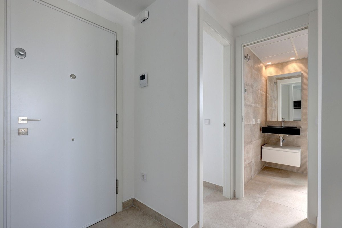 2 Bed Top Floor Apartment in Higueron
