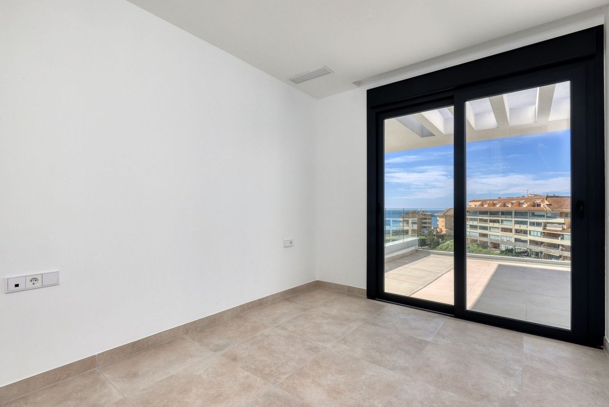 2 Bed Top Floor Apartment in Higueron