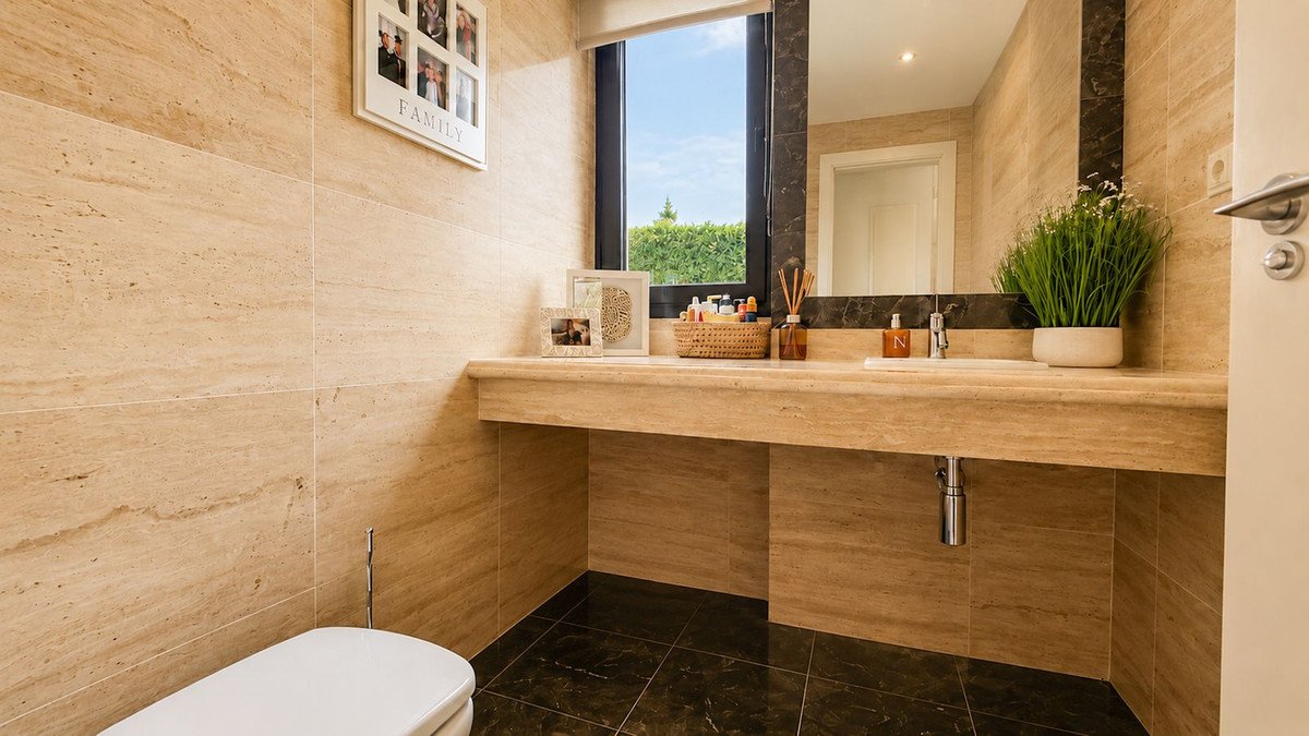 3 Bed Detached Villa in Estepona
