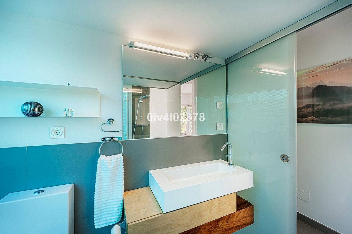 2 Bed Penthouse in Higueron