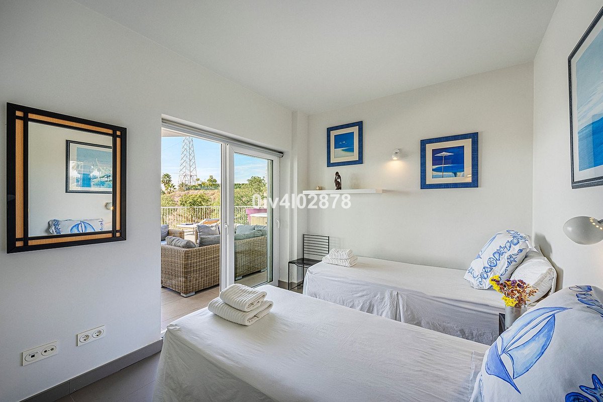 2 Bed Penthouse in Higueron