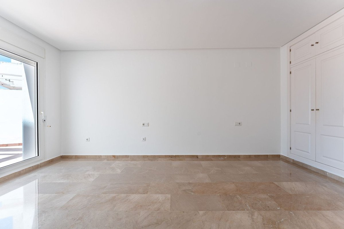 2 Bed Ground Floor Apartment in Torrequebrada