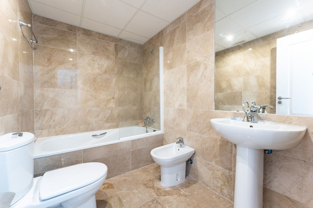 2 Bed Ground Floor Apartment in Torrequebrada