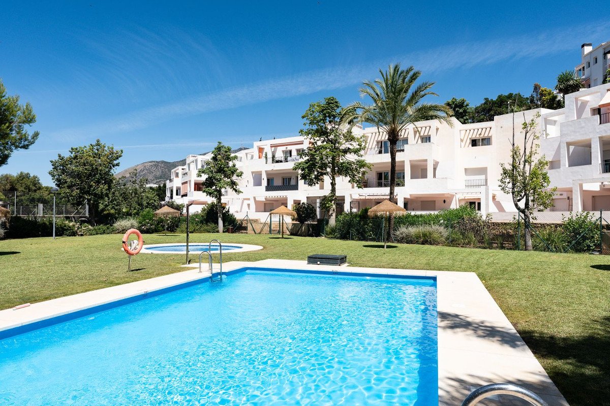 2 Bed Ground Floor Apartment in Torrequebrada