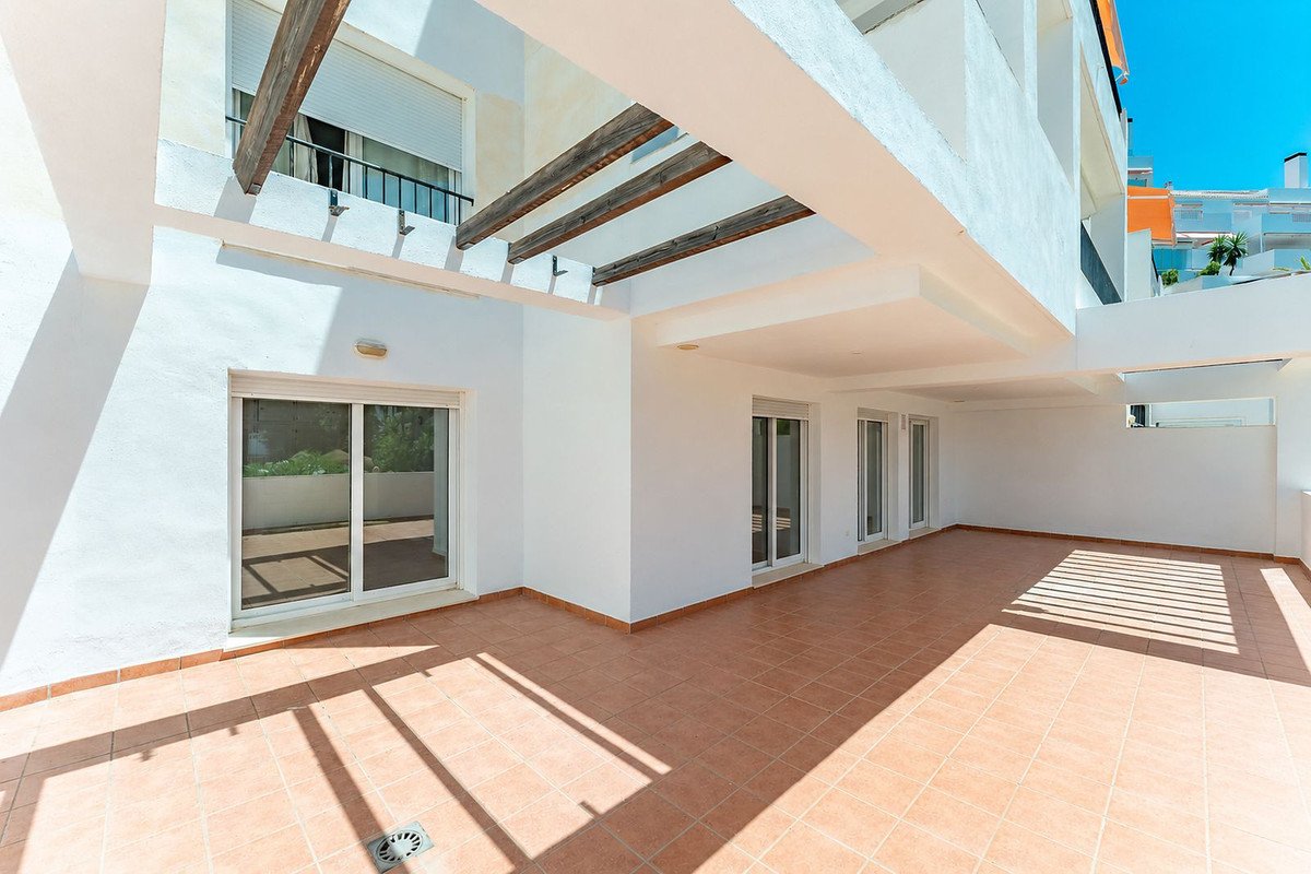 2 Bed Ground Floor Apartment in Torrequebrada