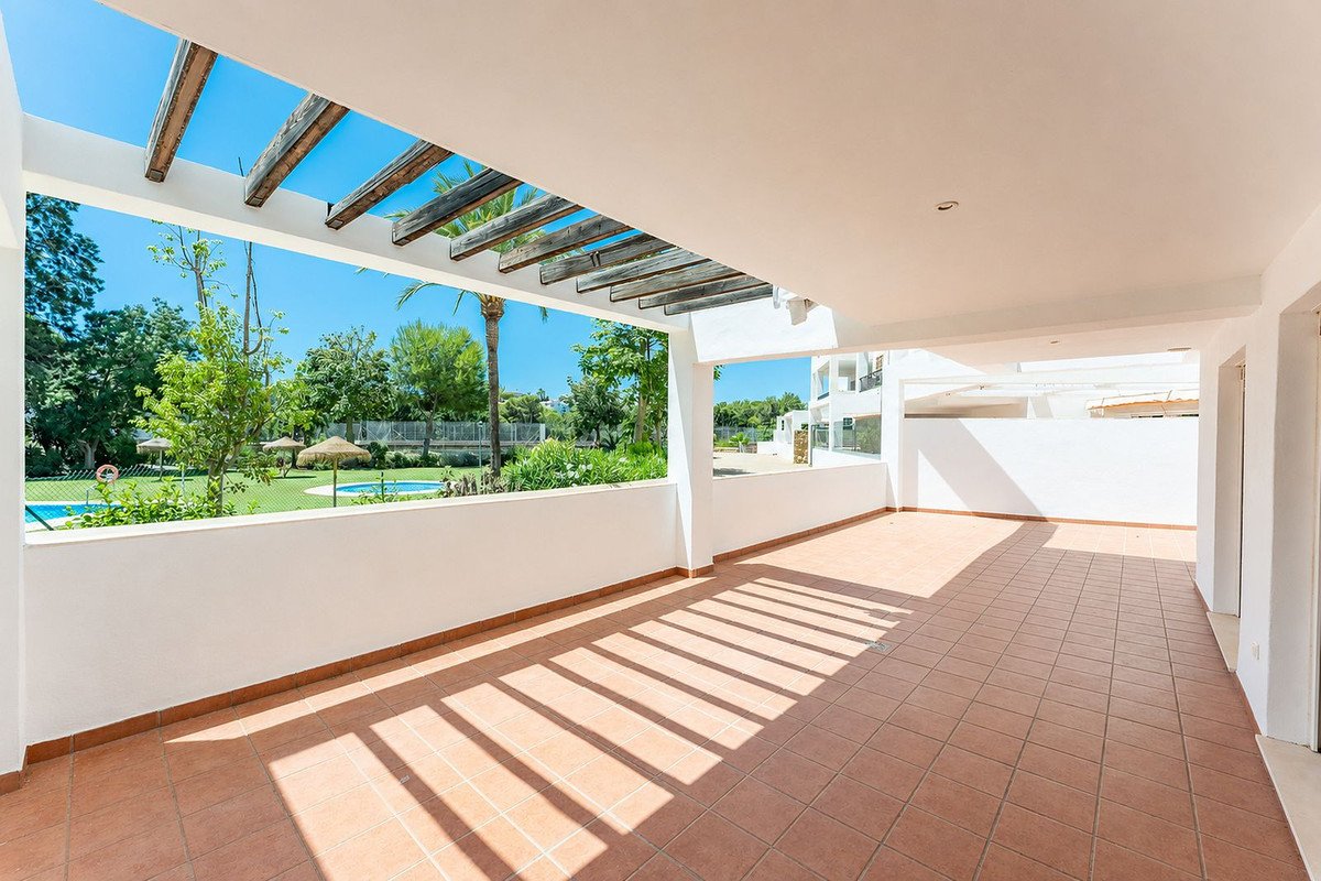 2 Bed Ground Floor Apartment in Torrequebrada