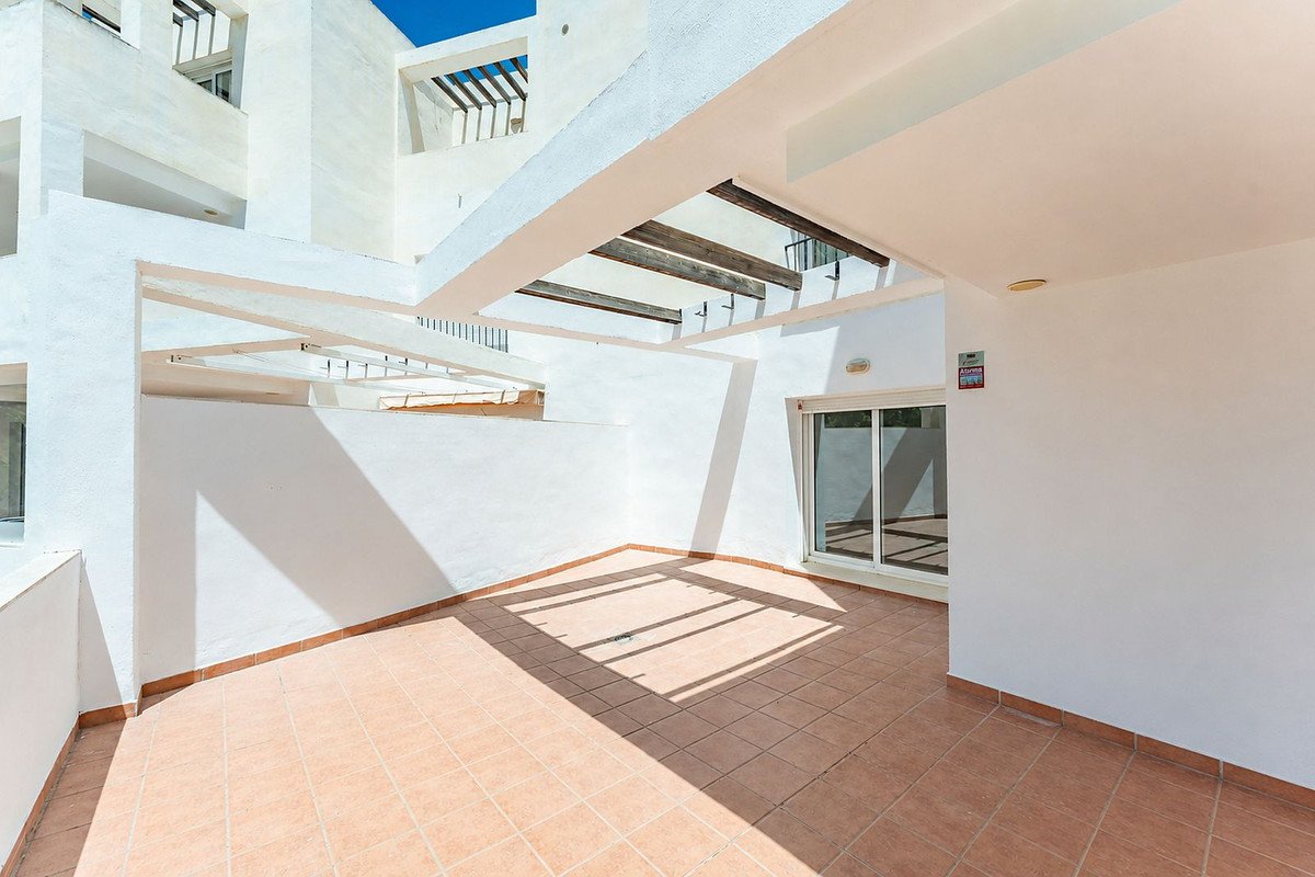 2 Bed Ground Floor Apartment in Torrequebrada