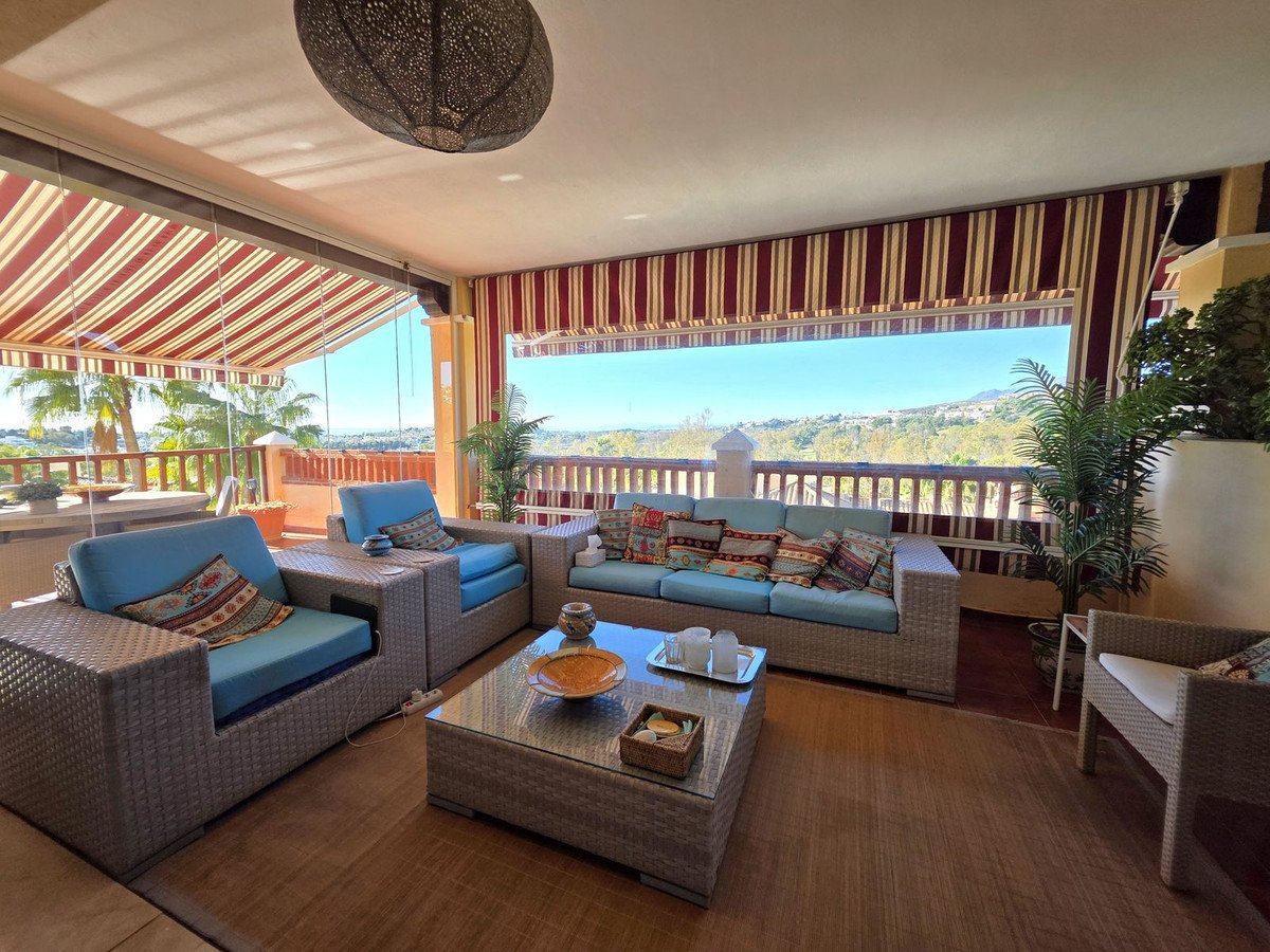 2 Bed Middle Floor Apartment in Atalaya