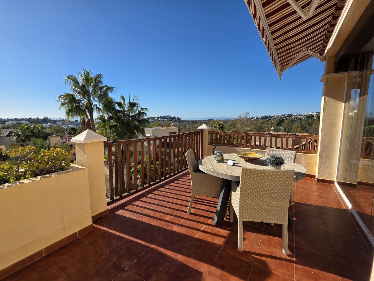 2 Bed Middle Floor Apartment in Atalaya