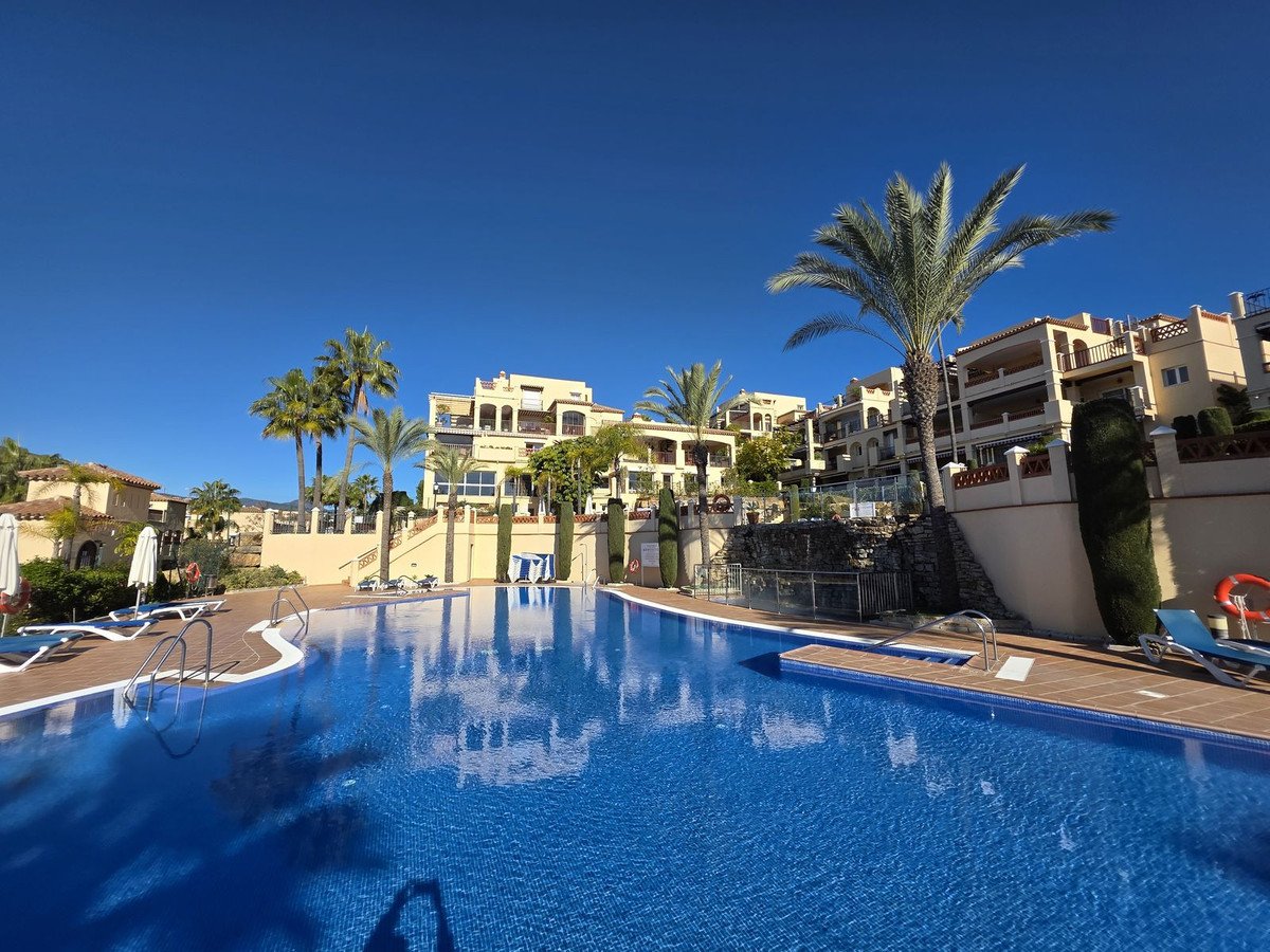 2 Bed Middle Floor Apartment in Atalaya