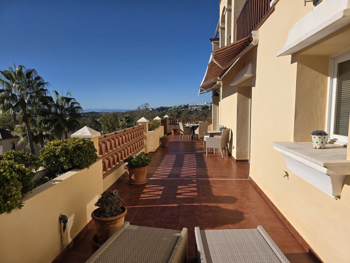 2 Bed Middle Floor Apartment in Atalaya