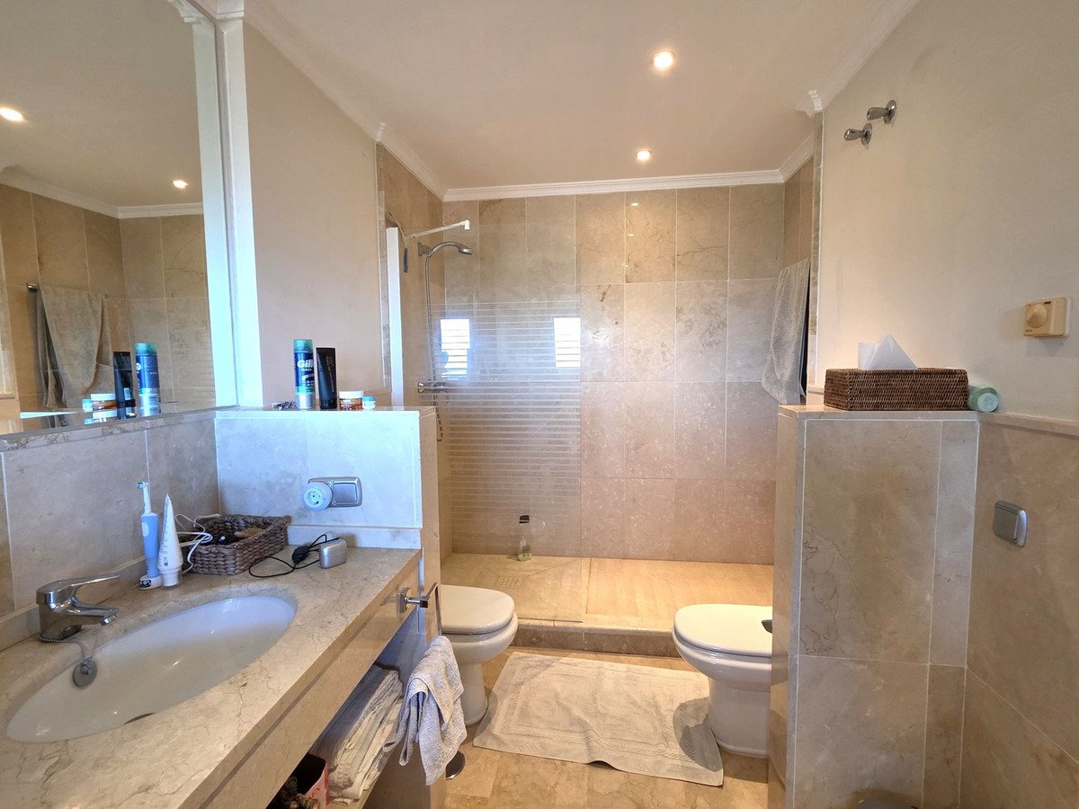 2 Bed Middle Floor Apartment in Atalaya