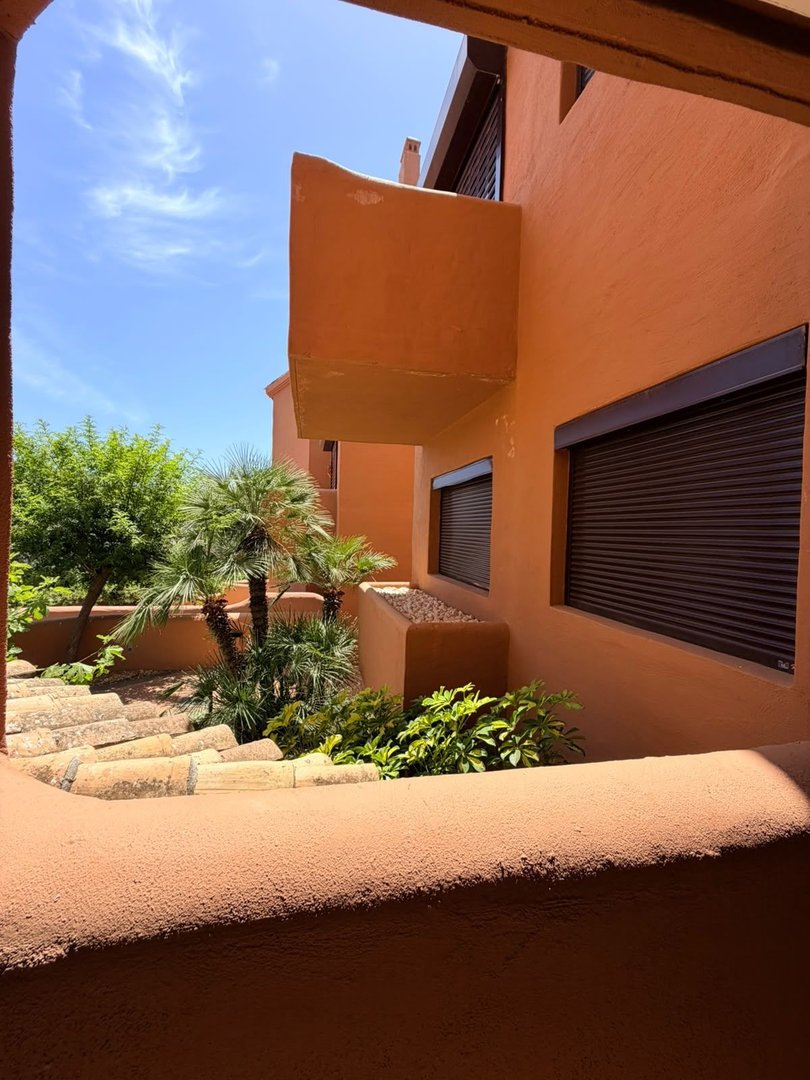 2 Bed Ground Floor Apartment in New Golden Mile
