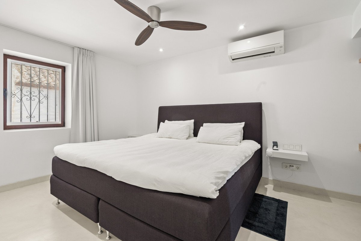 1 Bed Townhouse in Estepona