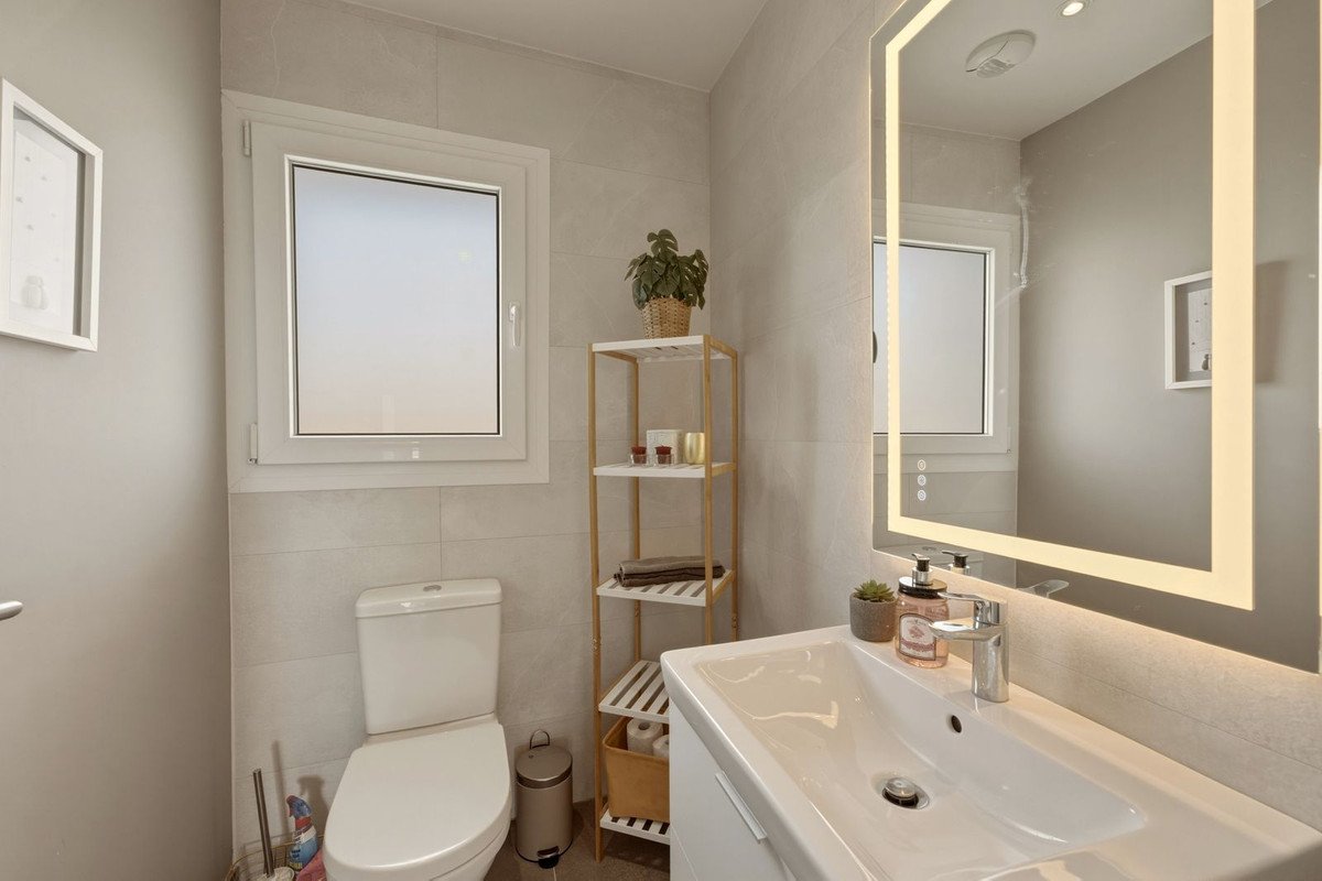 4 Bed Penthouse in Estepona
