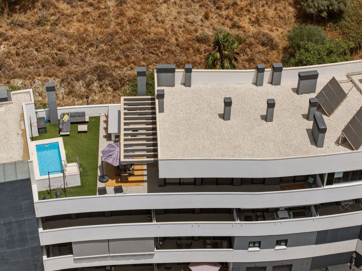 4 Bed Penthouse in Estepona