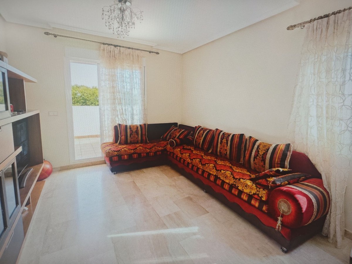 2 Bed Middle Floor Apartment in Arroyo de la Miel