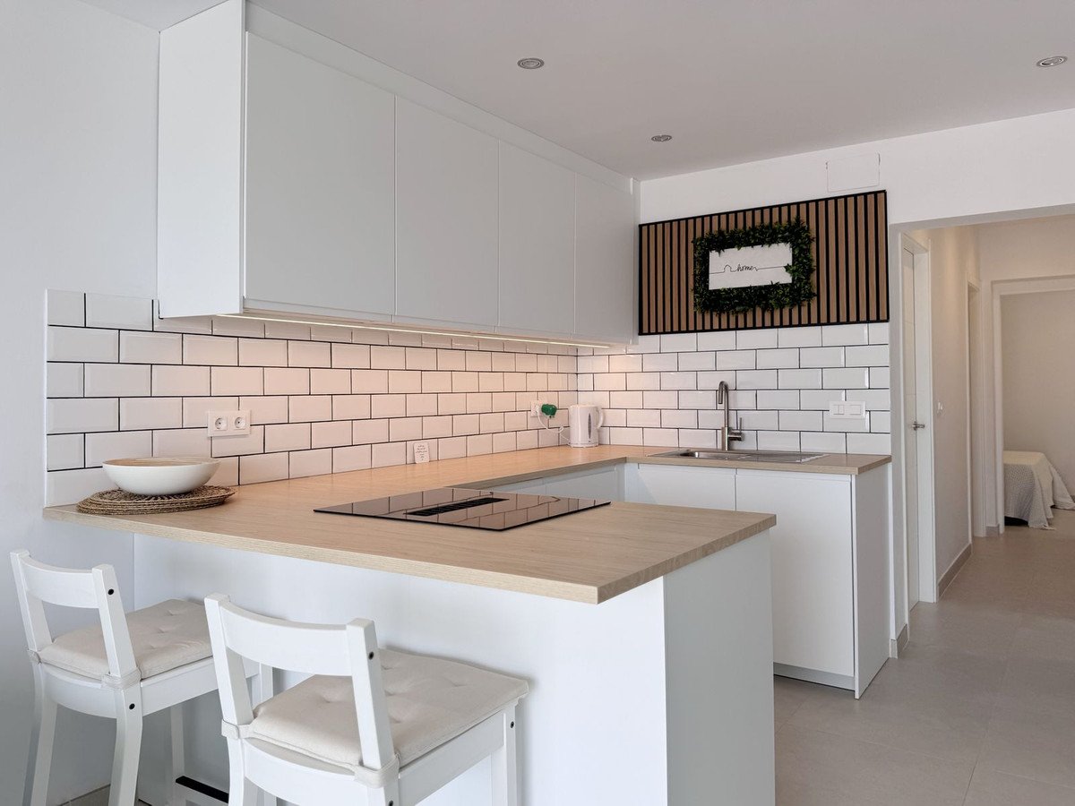 2 Bed Middle Floor Apartment in Riviera del Sol