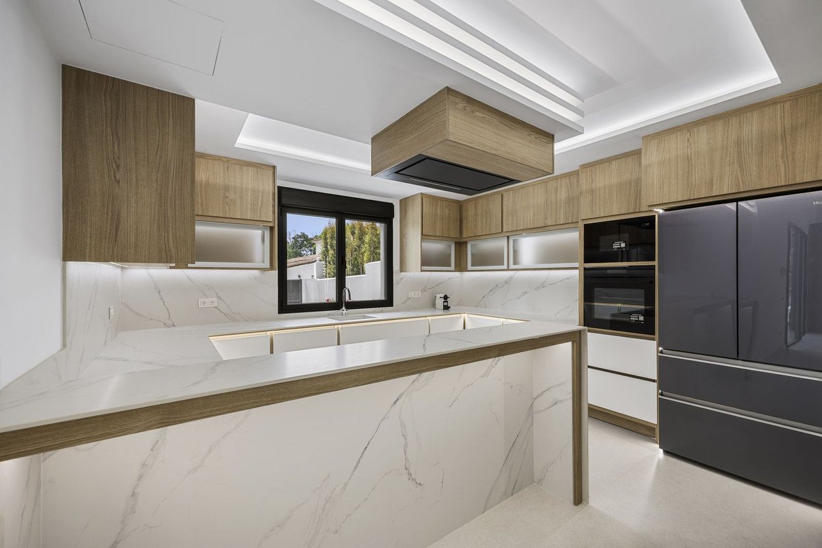 4 Bed Detached Villa in Guadalmina Alta
