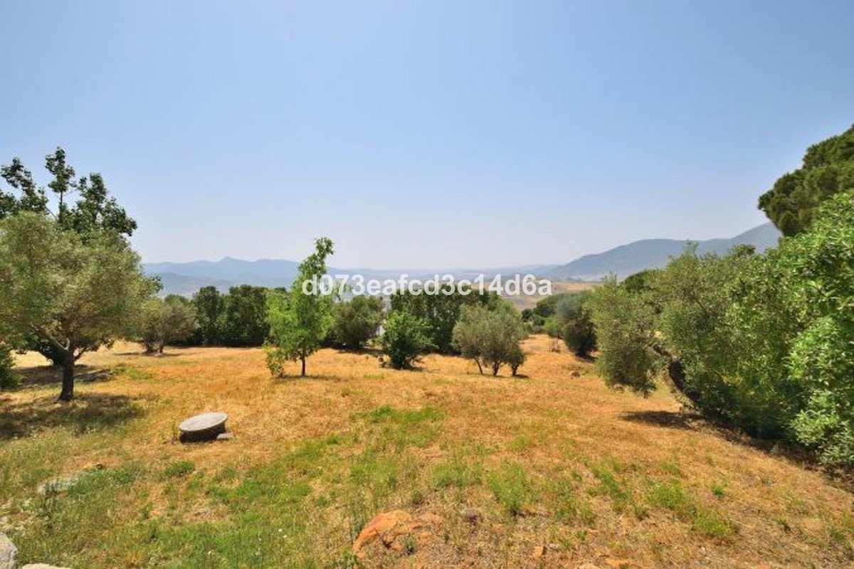 4 Bed Finca - Cortijo in El Gastor
