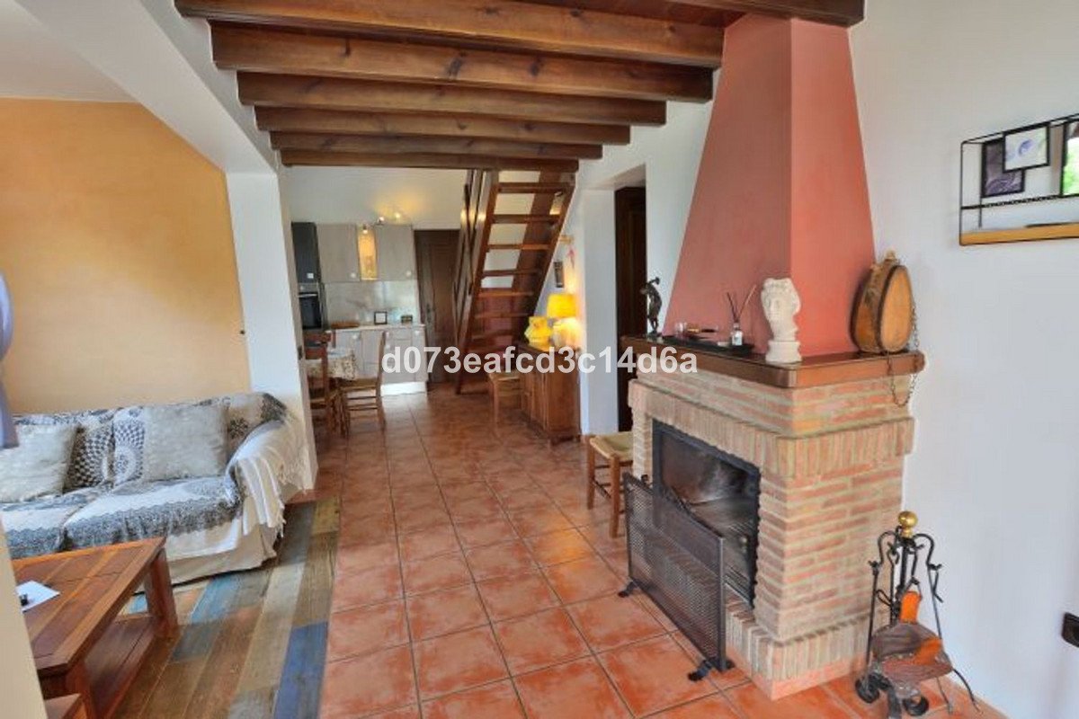 4 Bed Finca - Cortijo in El Gastor