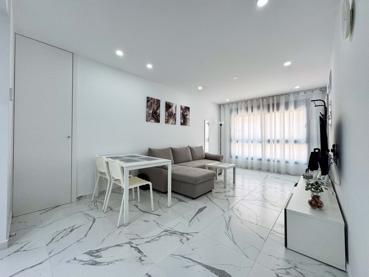 1 Bed Middle Floor Apartment in Playa Del Cura