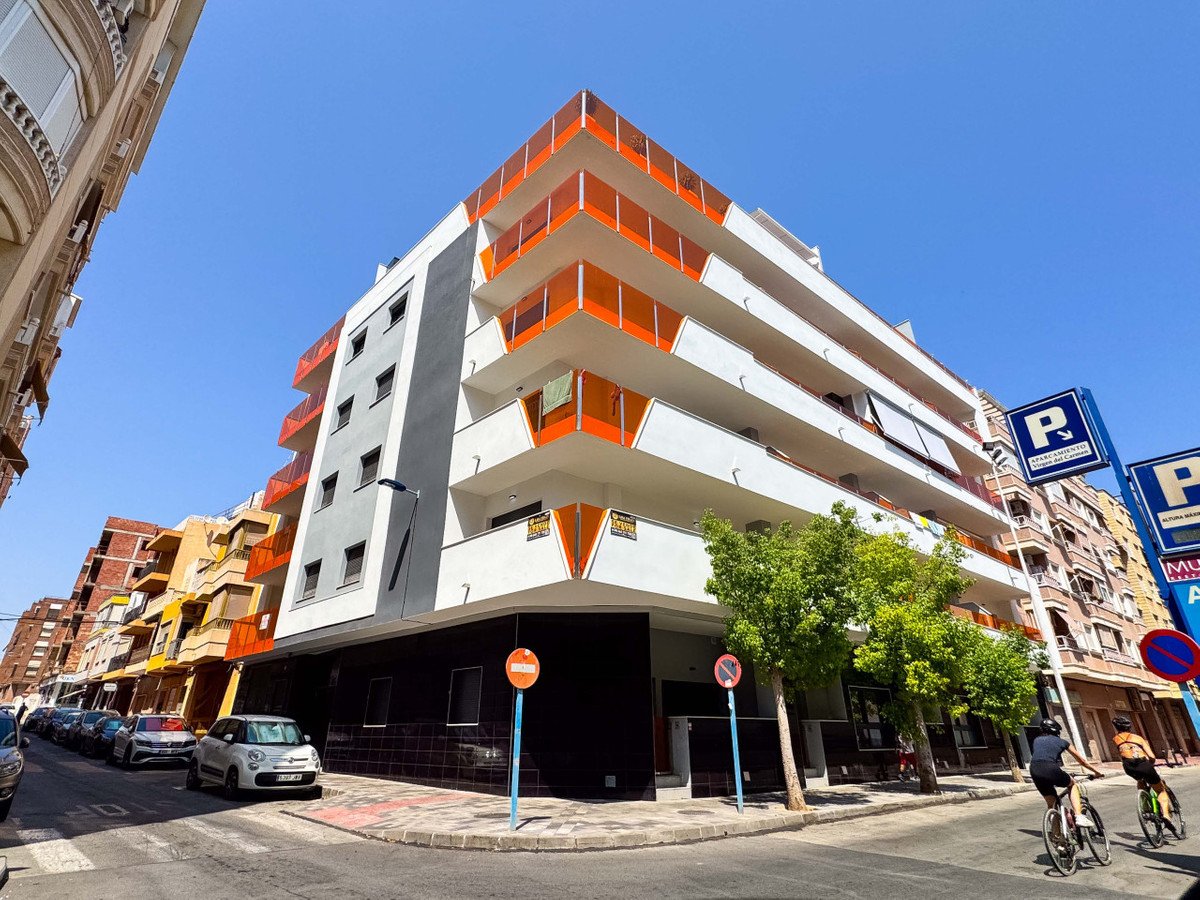 1 Bed Middle Floor Apartment in Playa Del Cura