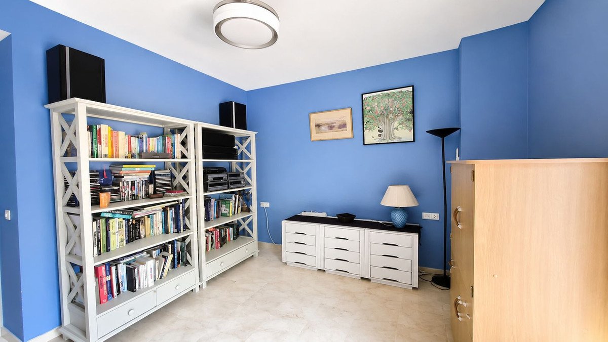 2 Bed Ground Floor Apartment in Estepona