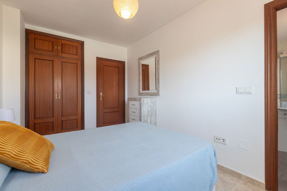 3 Bed Middle Floor Apartment in Los Boliches
