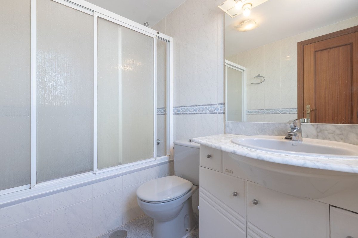 3 Bed Middle Floor Apartment in Los Boliches