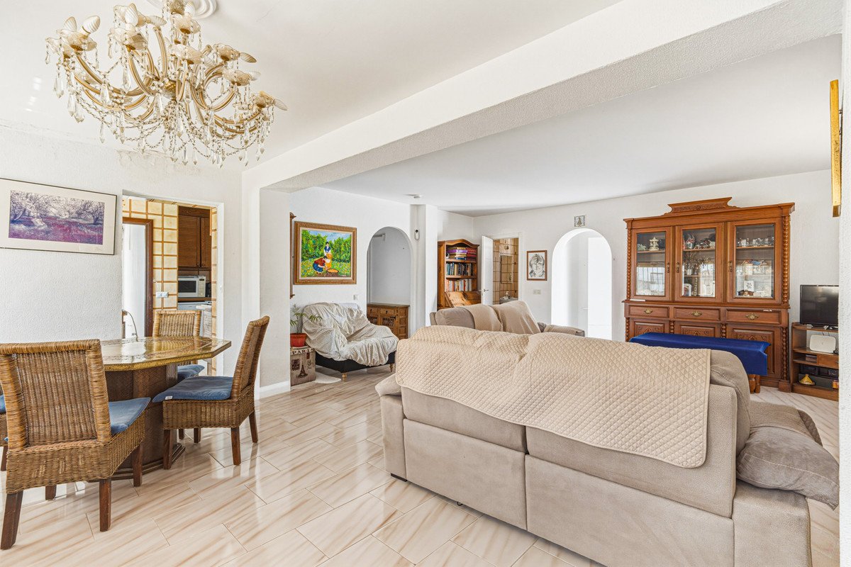 2 Bed Detached Villa in Nueva Andalucía