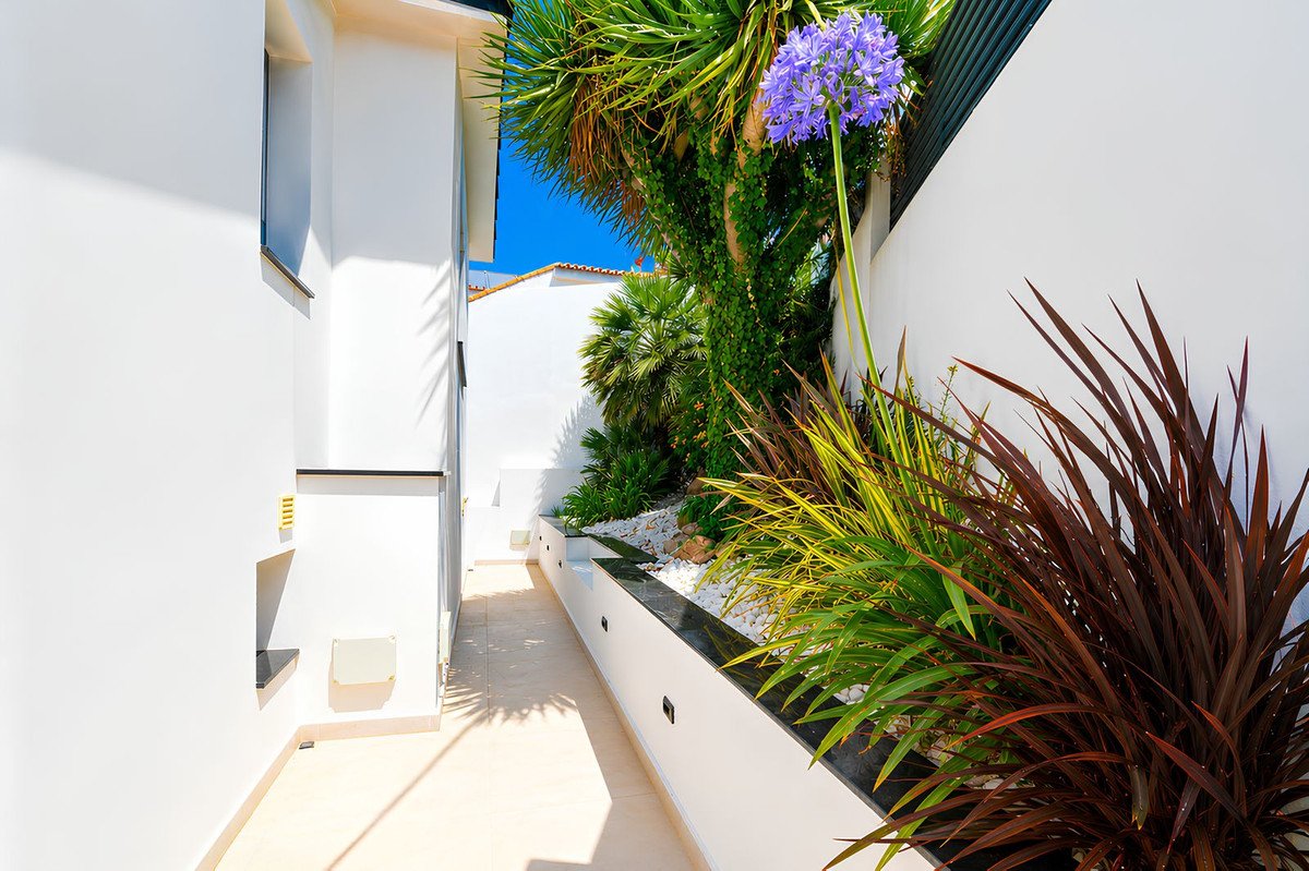 3 Bed Detached Villa in Torreblanca