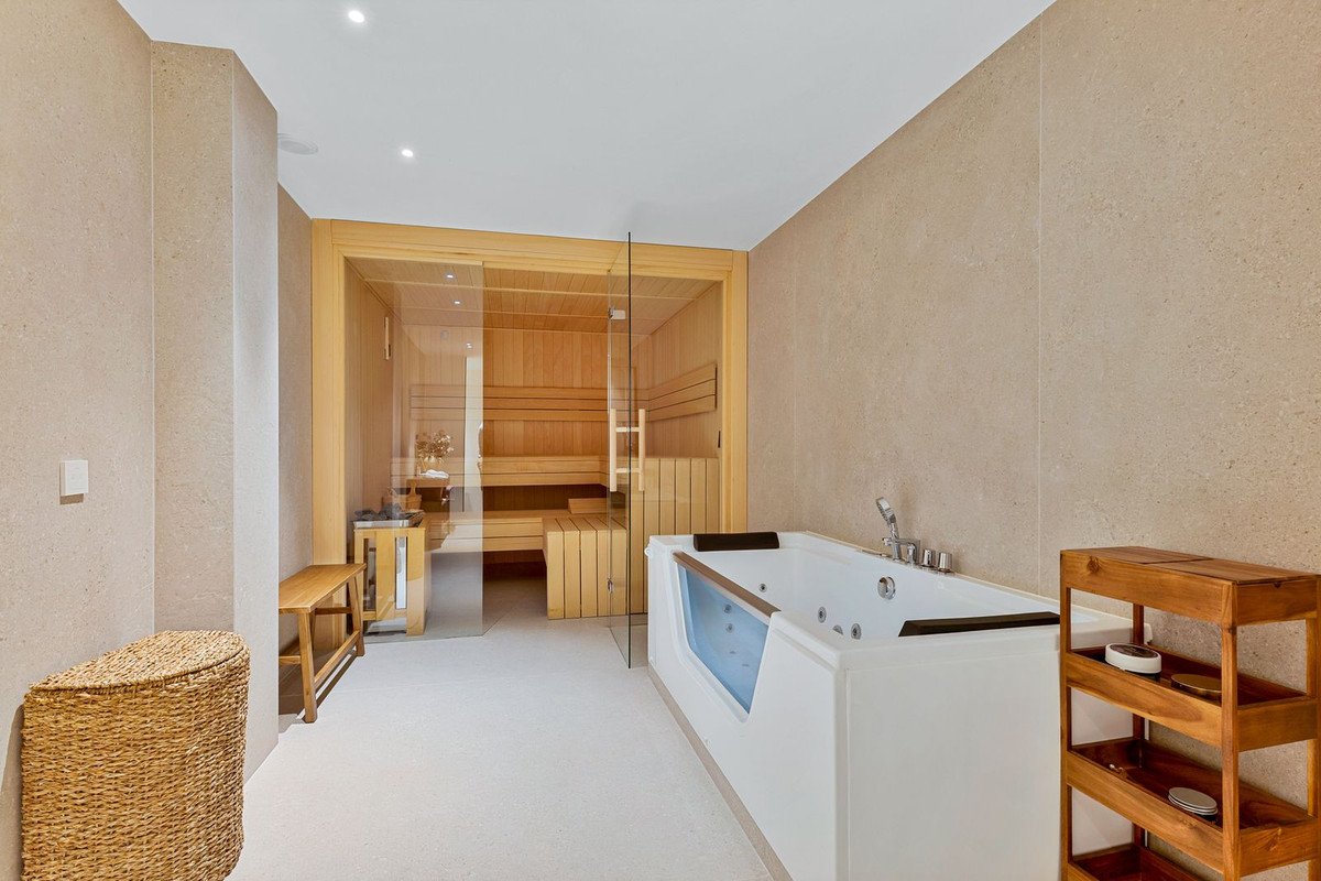 6 Bed Detached Villa in Benahavís