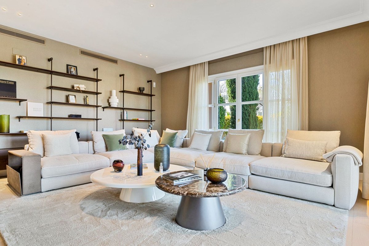 6 Bed Detached Villa in Benahavís