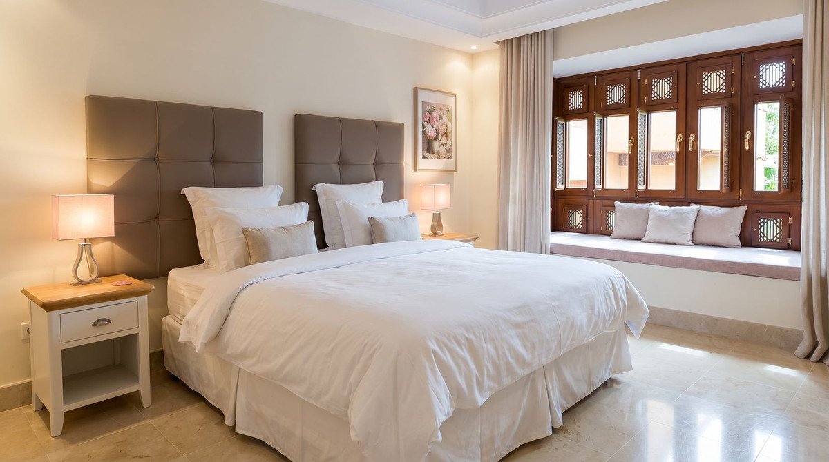 2 Bed Middle Floor Apartment in Nueva Andalucía