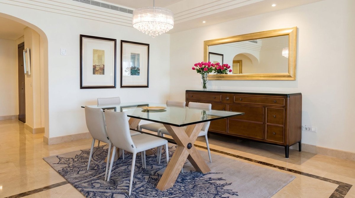 2 Bed Middle Floor Apartment in Nueva Andalucía