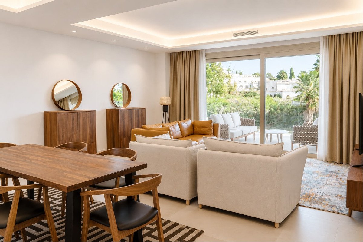 3 Bed Middle Floor Apartment in The Golden Mile