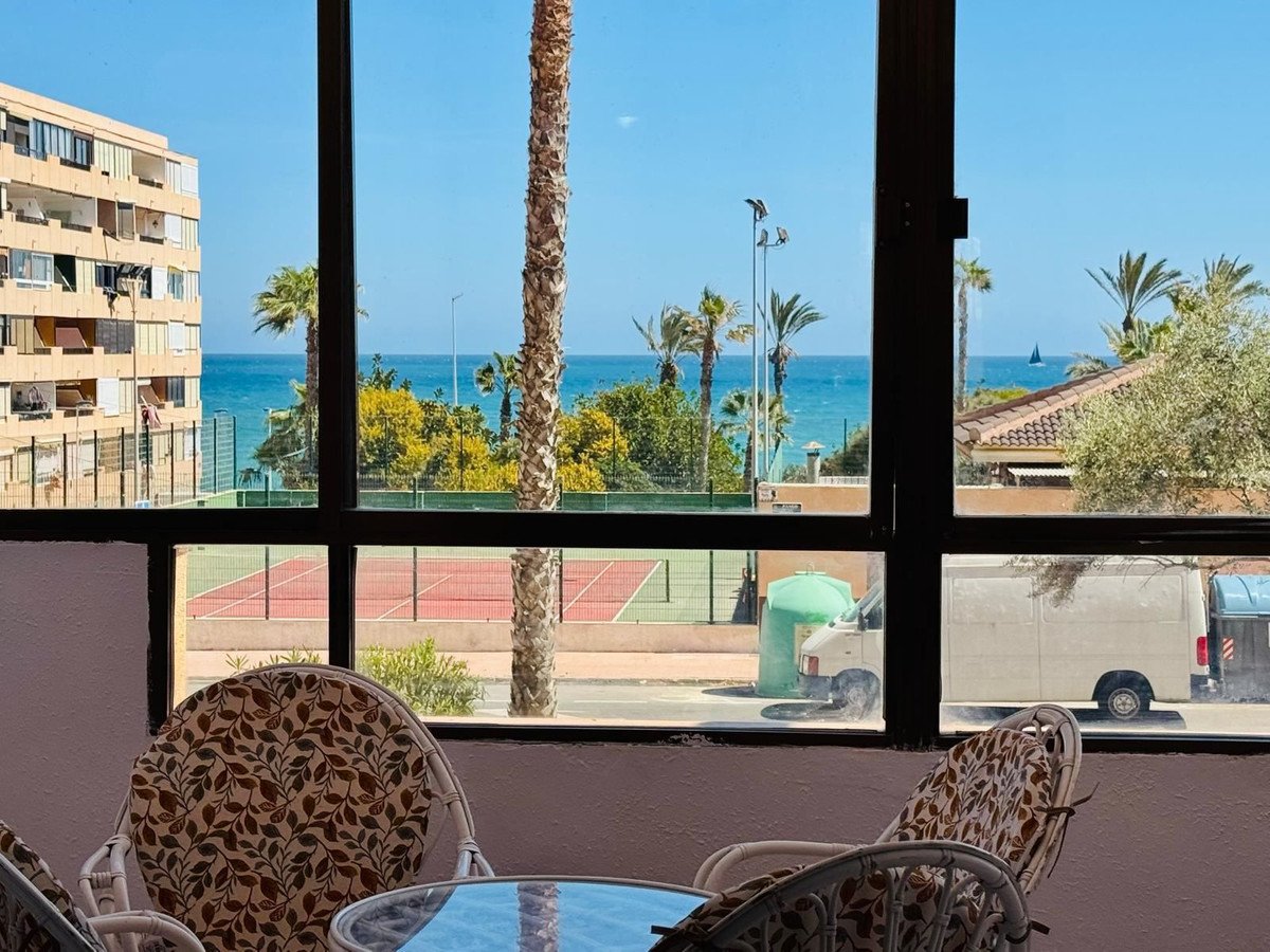 2 Bed Ground Floor Apartment in La Mata