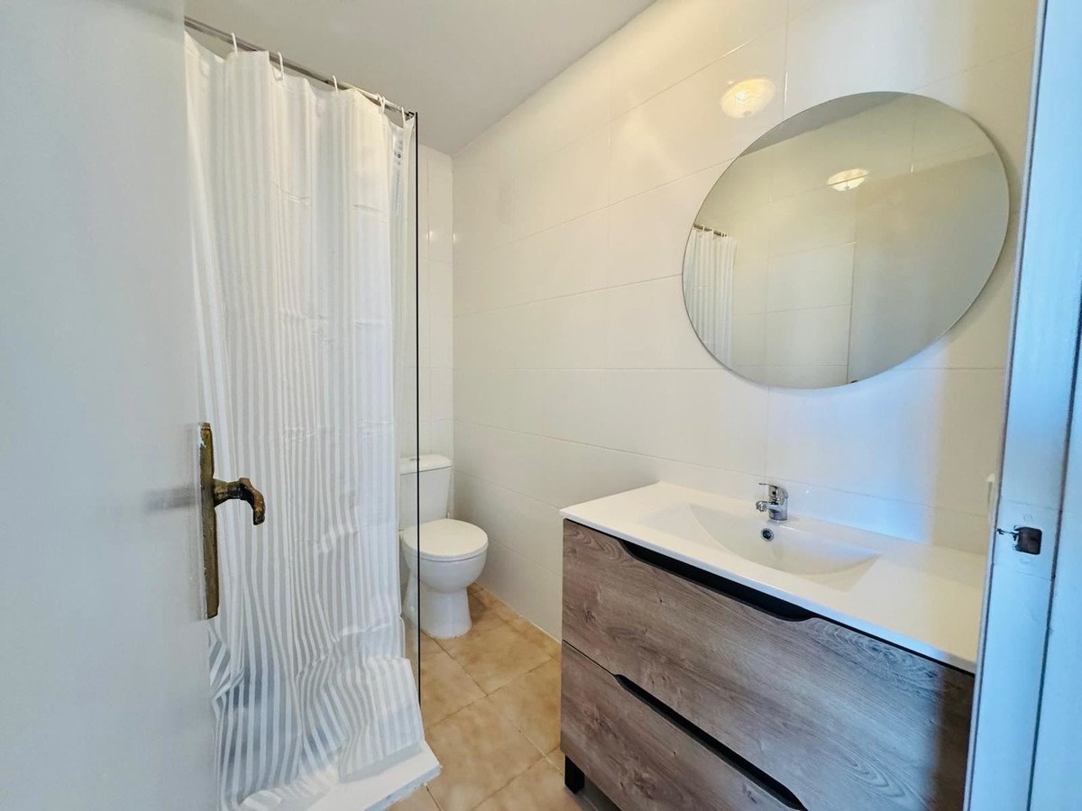 2 Bed Ground Floor Apartment in La Mata