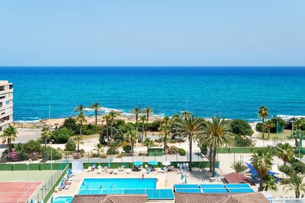 2 Bed Ground Floor Apartment in La Mata