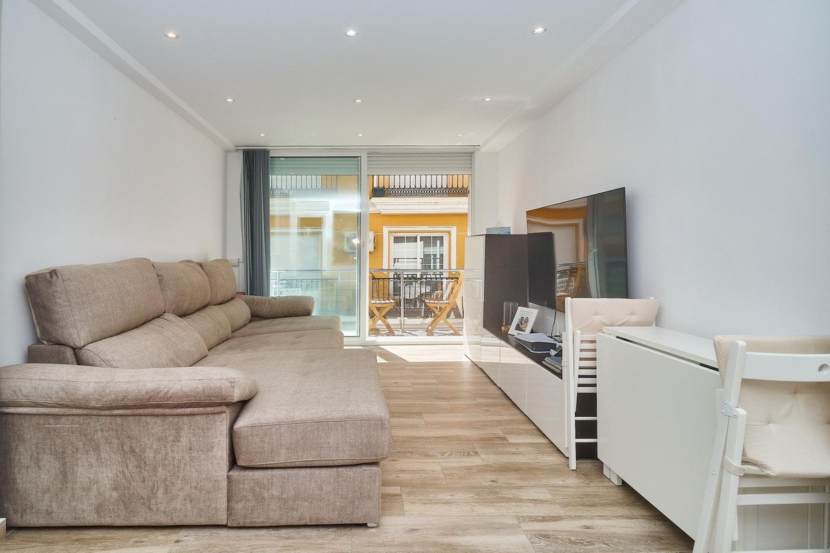 3 Bed Middle Floor Apartment in Fuengirola