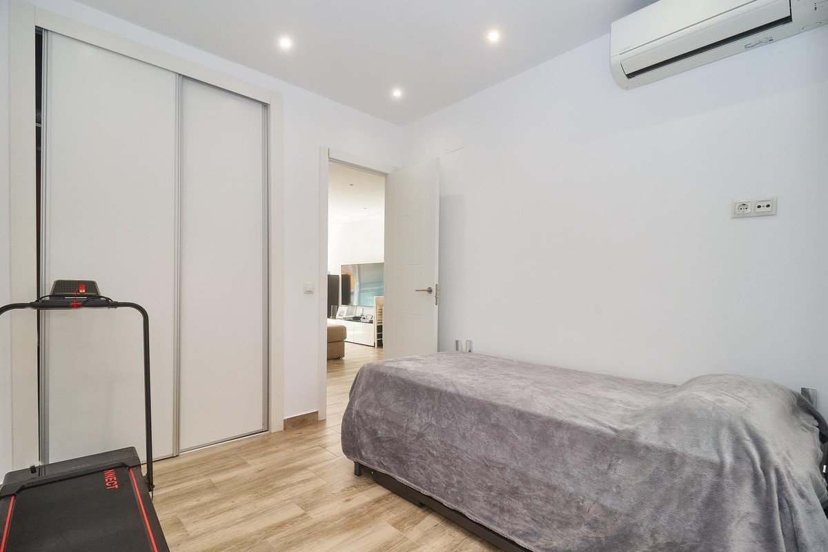 3 Bed Middle Floor Apartment in Fuengirola